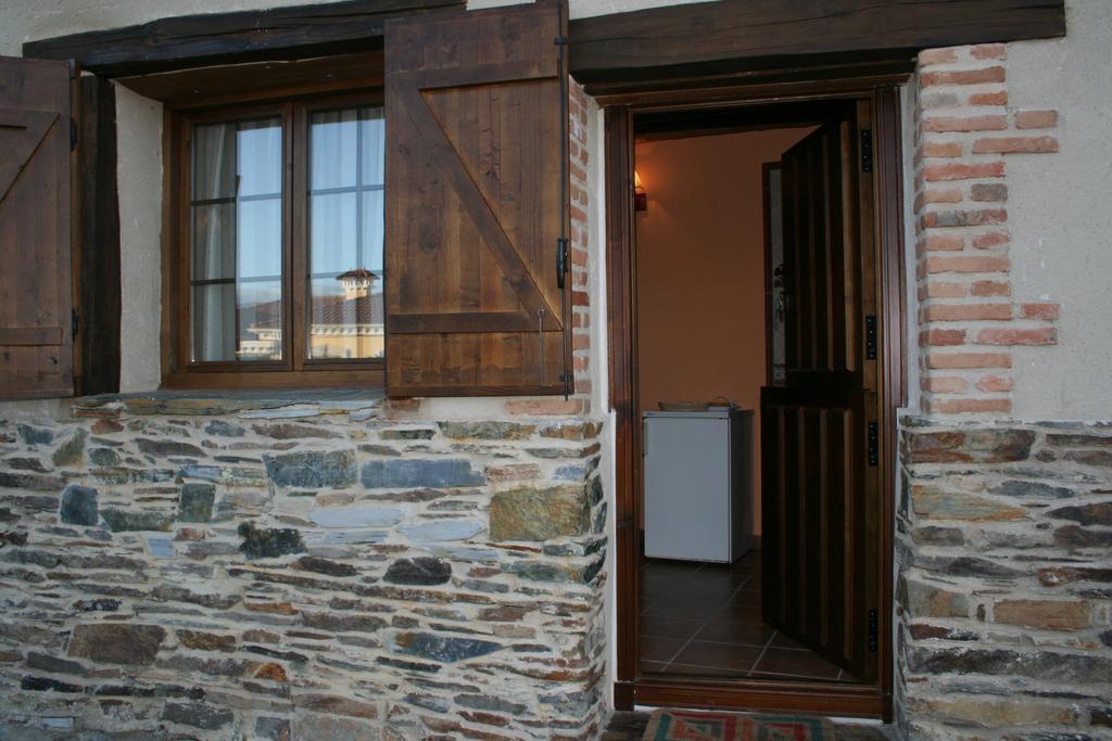 Apartamentos Posadas De Granadilla زرزا دي غرانادايلا المظهر الخارجي الصورة